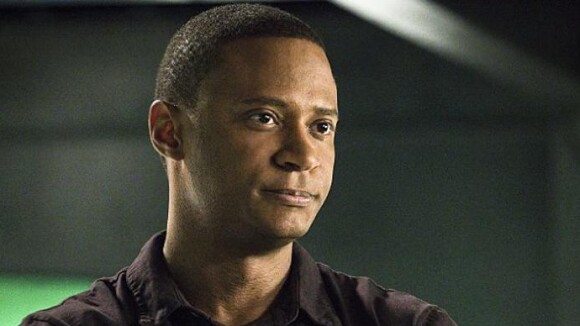 Arrow saison 6 : Diggle bientôt dans The Flash et... bientôt tué ?