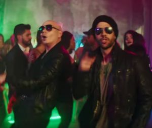 Clip "Move To Miami" : Enrique Iglesias et Pitbull se lâchent entourés de filles sexy