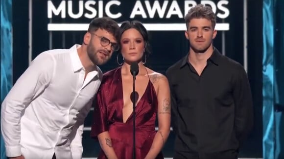 Billboard Music Awards 2018 : The Chainsmokers et Diplo rendent un hommage touchant à Avicii