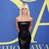 Donatella Versace aux CFDA Fashion Awards 2018.