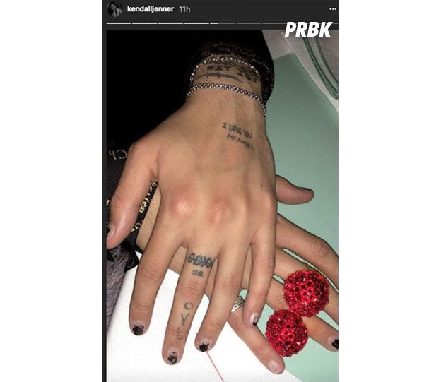 Kendall Jenner a posté une photo des mains de Anwar Hadid sur Instagram Stories le lundi 4 juin 2018