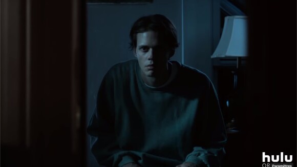Castle Rock : Bill Skarsgard plus flippant que Pennywise dans la bande-annonce