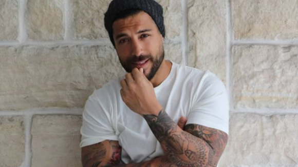 Alain (Moundir et les apprentis aventuriers 3) en couple après sa rupture avec Laura ?