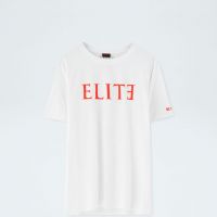 Elite x Pull &amp; Bear : des t-shirts et des sweats pour afficher votre amour pour la série
