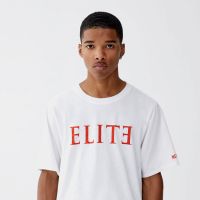 Elite x Pull &amp; Bear : des t-shirts et des sweats pour afficher votre amour pour la série