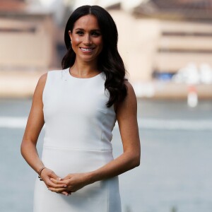 Meghan Markle enceinte du Prince Harry : les premières photos de la future maman depuis l'annonce officielle de sa grossesse.