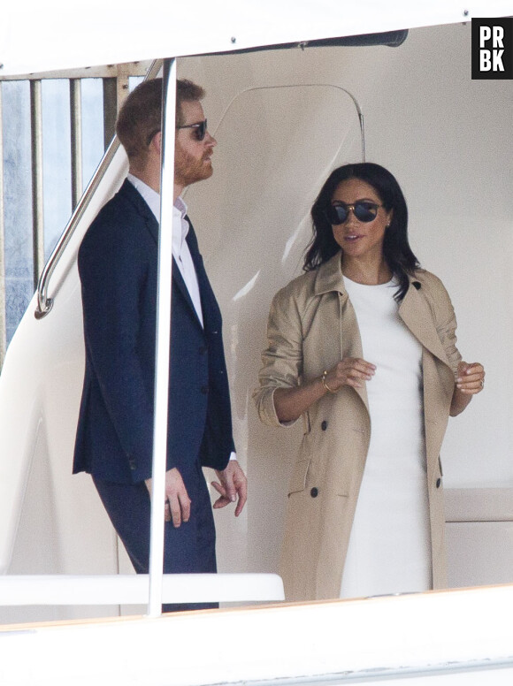 Meghan Markle enceinte du Prince Harry : les premières photos de la future maman depuis l'annonce officielle de sa grossesse.