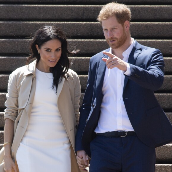 Meghan Markle enceinte du Prince Harry : les premières photos de la future maman depuis l'annonce officielle de sa grossesse.