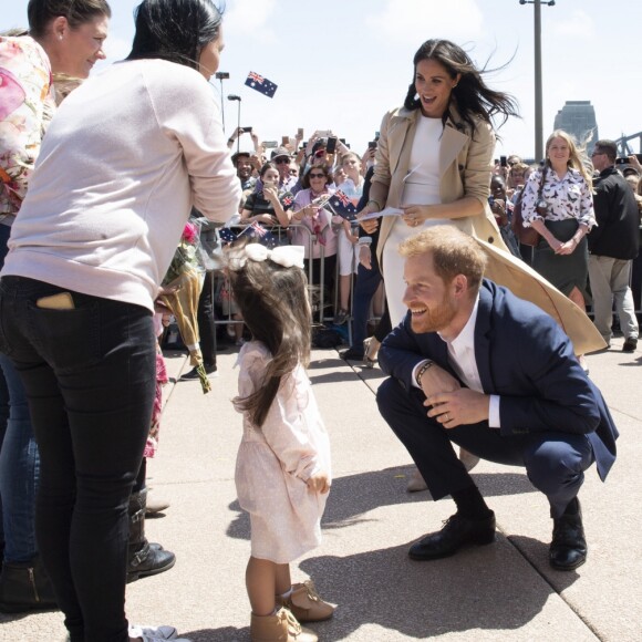 Meghan Markle enceinte du Prince Harry : les premières photos de la future maman depuis l'annonce officielle de sa grossesse.