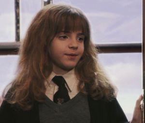 Harry Potter : Tom Felton (Drago Malefoy) n'est pas le seul à avoir bien changé, Emma Watson (Hermione Granger) a elle aussi bien grandi.