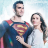 The Flash, Arrow et Supergirl : Lois Lane et Superman se retrouvent sur la 1ère photo officielle du crossover