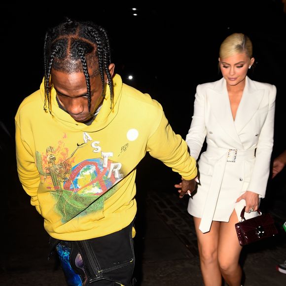 Kylie Jenner fiancée à Travis Scott ? Elle semble confirmer avec cette photo