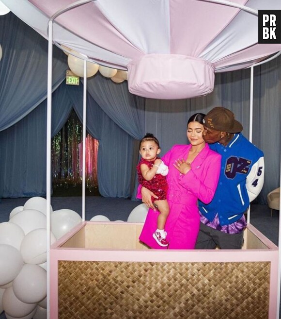 Kylie Jenner : carrousel, montgolfière, princesses Disney... Stormi a eu une fête d'anniv ultra luxe.