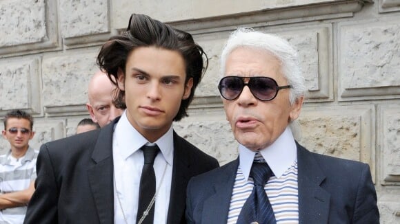Baptiste Giabiconi : son émouvant hommage à Karl Lagerfeld, son "ange gardien"