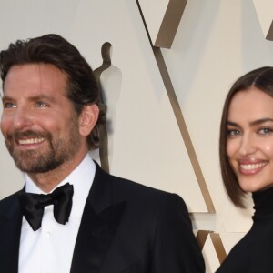 Irina Shayk et Bradley Cooper sur le tapis rouge des Oscars 2019