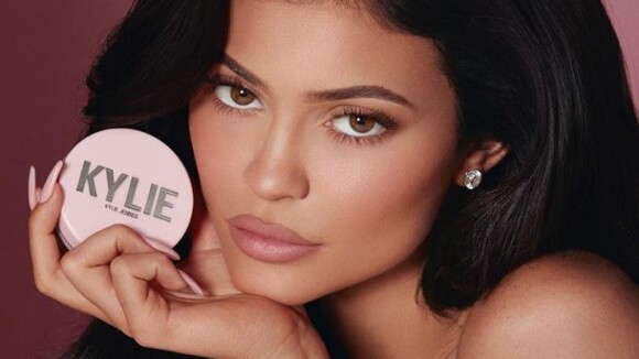 Kylie Jenner devient officiellement la plus jeune milliardaire de tous les temps ?