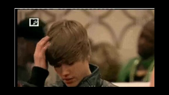 Justin Bieber ... Sa fameuse coupe de cheveux est une perruque