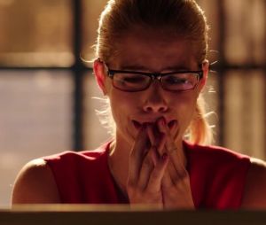 Arrow saison 7 : Emily Bett Rickards s'en va, les acteurs en larmes sur le tournage