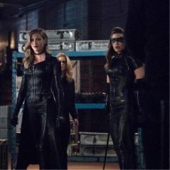 Arrow saison 7 : un autre départ (définitif ?) avant Felicity après l'épisode 18 ?