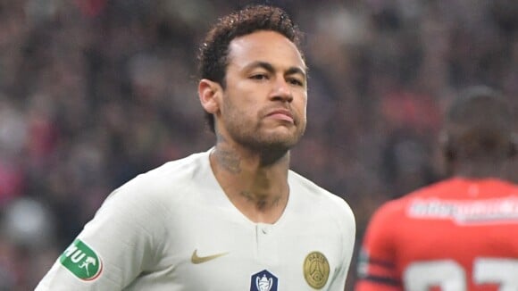 Neymar frappe un supporter rennais après la défaite du PSG : il réagit à la vidéo choc