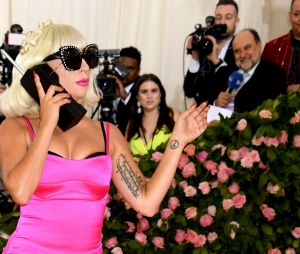 Lady Gaga sur le red carpet du Met Gala 2019