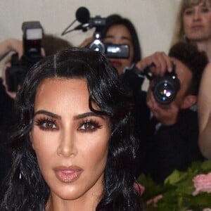 Kim Kardashian sur le red carpet du Met Gala 2019