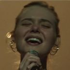 Teen Spirit : Elle Fanning fait parler sa voix lors d'une audition bluffante