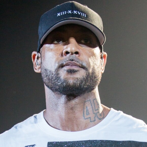 Bottle Cap Challenge : Booba défonce tout et défie Kaaris et La Fouine de faire pareil