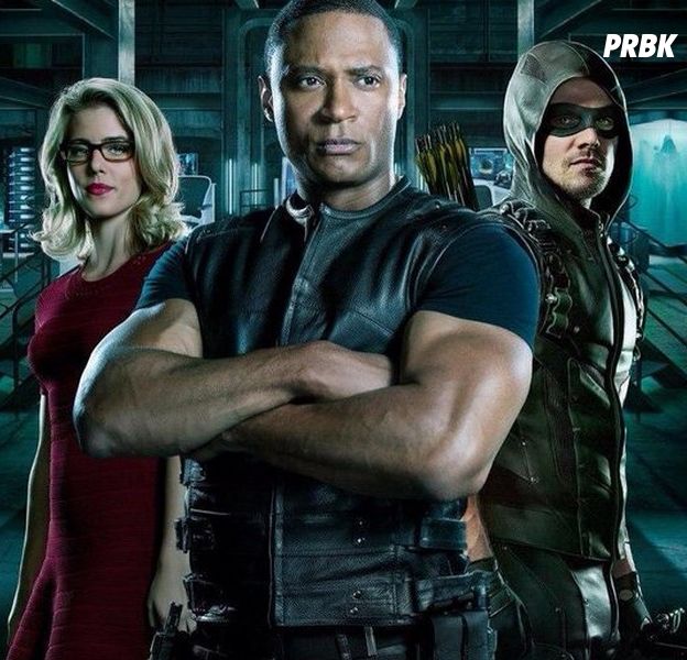 Arrow saison 8 : Stephen Amell (Oliver) promet une "happy ending" pour la série