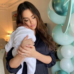 Nabilla Benattia maman d'un petit garçon prénommé Milann