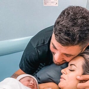 Carla Moreau et Kevin Guedj sont les heureux parents d'une petite fille