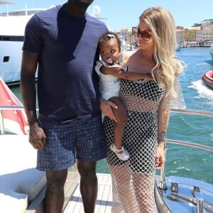 Emilie Fiorelli pose en famille avec M'Baye Niang et Louna