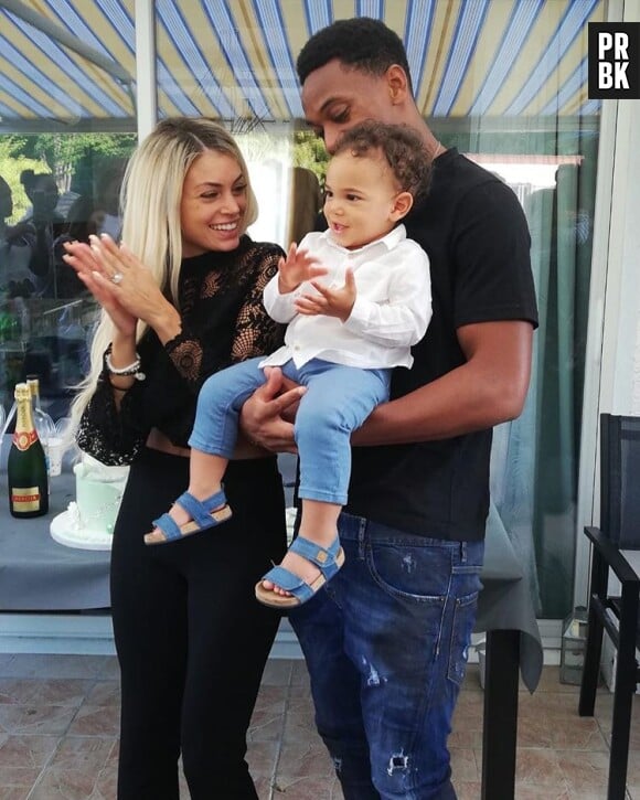 Mélanie Da Cruz et Anthony Martial avec leur fils Swan