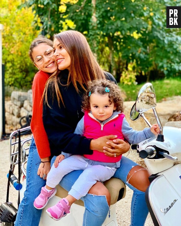 Wafa (La bataille des couples 2) avec ses filles Manel et Jenna