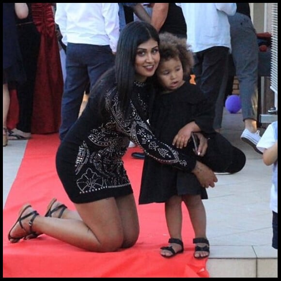 Jessica Da Silva pose avec sa fille Kiyara