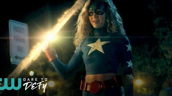 Stargirl : la nouvelle super-héroïne du Arrowverse se dévoile dans une bande-annonce