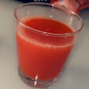 Sarah Fraisou a perdu plusieurs en moins d'une semaine : elle dévoile boire beaucoup d'eau et suivre un régime sec