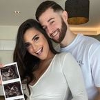 Tarek Benattia bientôt papa : sa femme enceinte de leur premier enfant, Nabilla Benattia émue