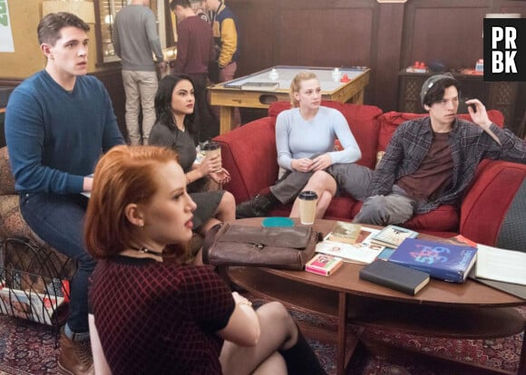 Lili Reinhart, Camila Mendes et Madelaine Petsch ont ouvert un compte TikTok commun