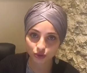 Mennel (The Voice) explique pourquoi elle ne porte plus le turban
