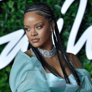 Rihanna accusée de blasphème à cause de son défilé Savage x Fenty : la DJ Coucou Chloe s'excuse pour la chanson Doom