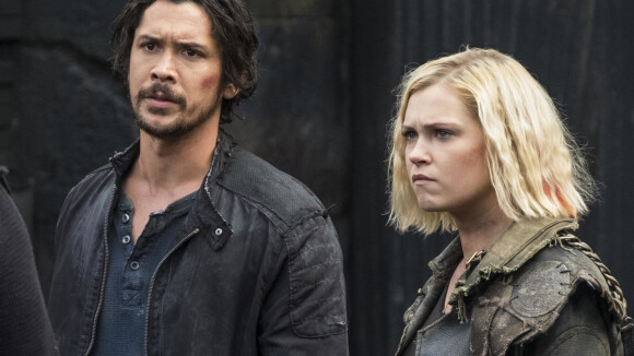 The 100 saison 7 : Bellamy et Clarke auraient dû finir en couple selon Bob Morley