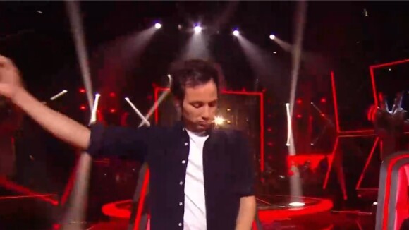 Vianney (The Voice 10) explique pourquoi il ne tient pas en place dans l'émission