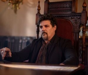 Paul Johansson dans Van Helsing
