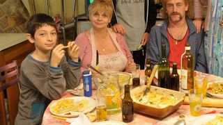 Les Tuche : fin du mythe, Isabelle Nanty avoue, les frites du film sont "horribles"