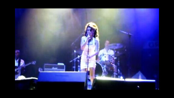 Amy Winehouse ... Regardez son retour sur scène au Brésil