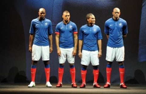Football : voici le nouveau maillot de l'équipe de France