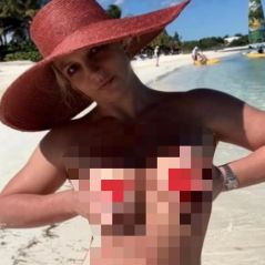 Britney Spears entièrement nue sur une plage publique, les touristes prennent un coup de chaud