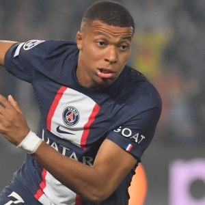 "Barre-toi princesse", Kylian Mbappé prêt à quitter le PSG cet hiver, les supporters en colère contre son nouveau caprice