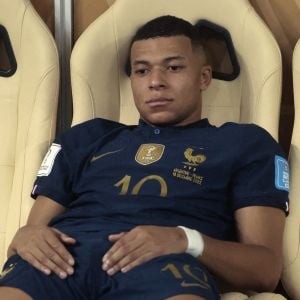 "La ch*tte à ta mère" : Kylian Mbappé victime d'insultes et injures racistes en Argentine durant la célébration de la Coupe du Monde